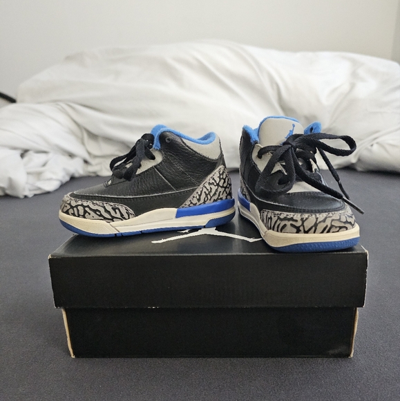 Jordan Kids shoes - Picture 3 of 9